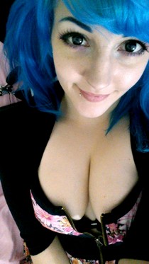 TriciaFox Sloppy Dildo